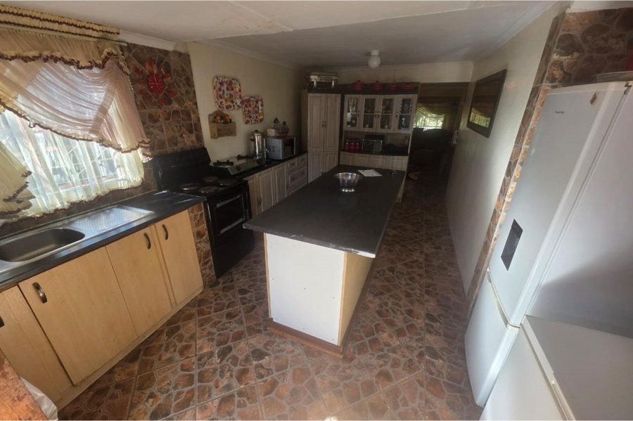 2 Bedroom Property for Sale in Roodepan Northern Cape